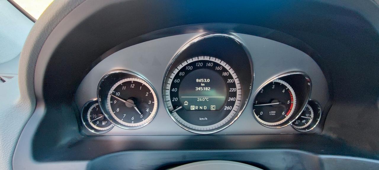 Mercedes-benz E 250 CDI Coupé BlueEFFICIENCY Avantgarde