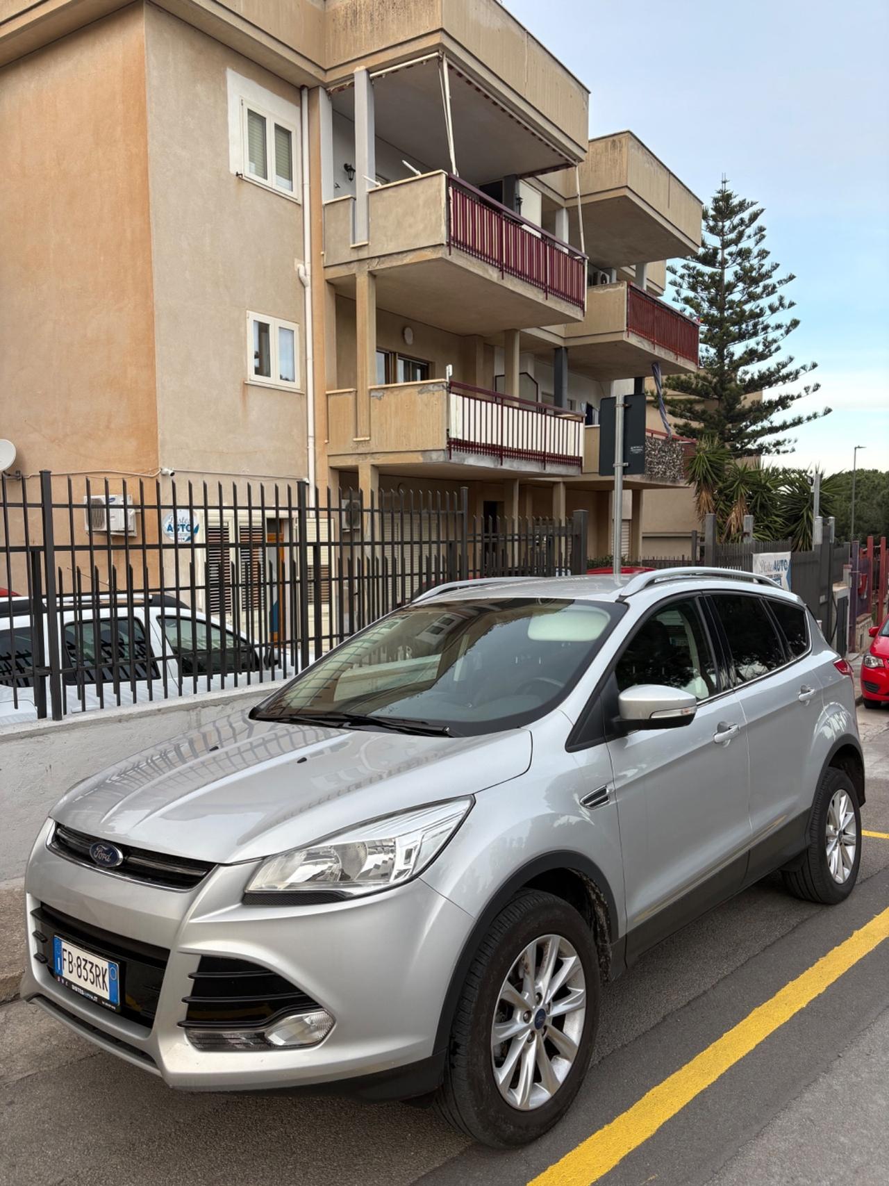 Ford Kuga 2.0 TDCI 150 CV 4WD IVA ESPOSTA
