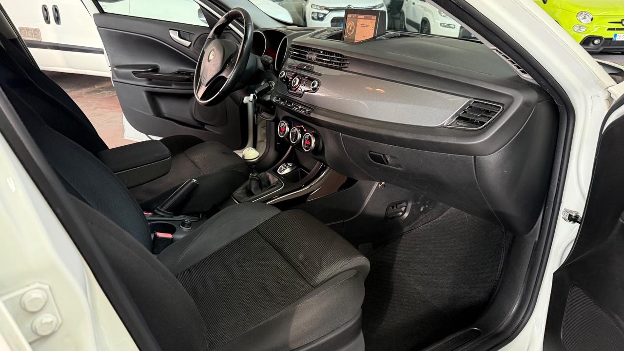 Alfa Romeo Giulietta 1.6 JTDm-2 105 CV Exclusive