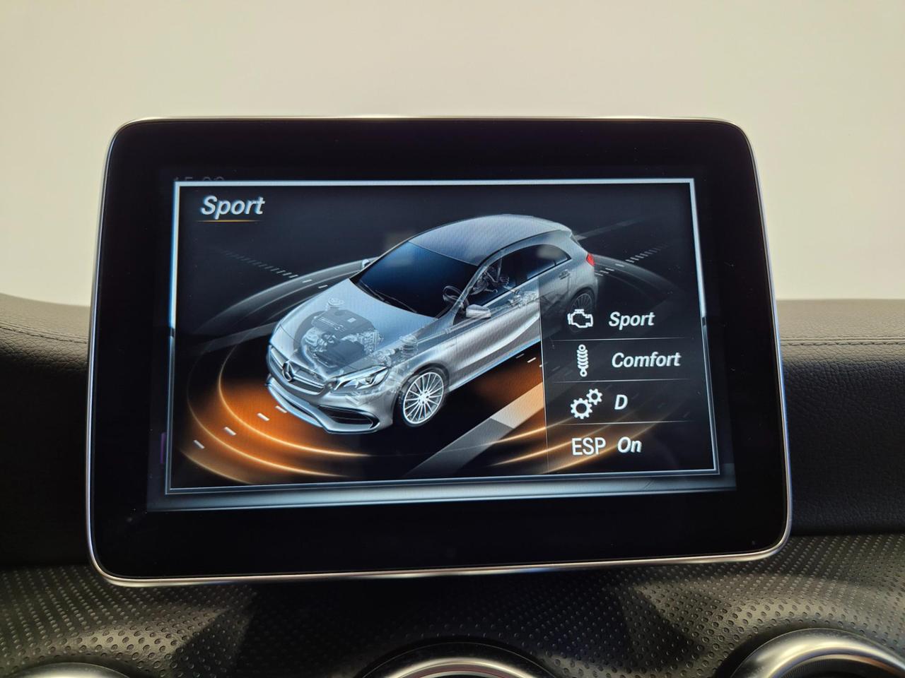 Mercedes A 45 AMG 381cv 4Matic - Tetto - Sedili Guscio - Sosp. Elettroniche