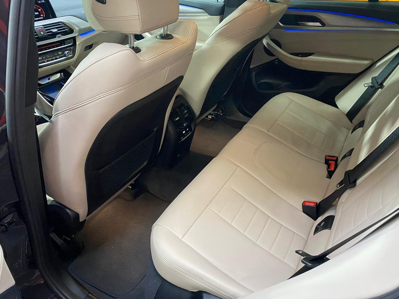 Bmw X4 M xDriveM40d 3.0 326cv - 2019