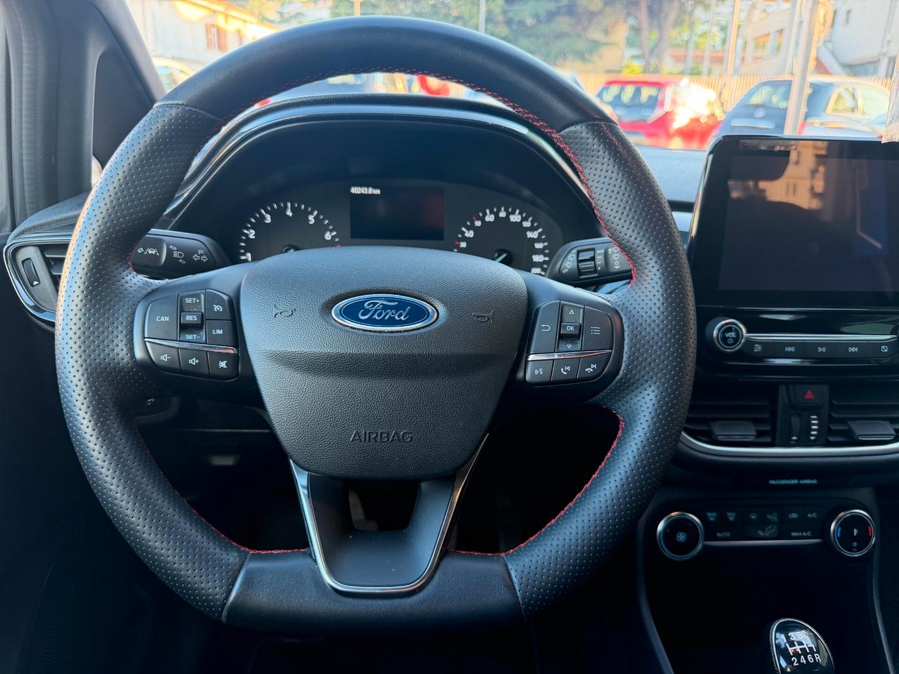 Ford Fiesta 1.0 Ecoboost Hybrid 125 CV 5 porte ST-Line