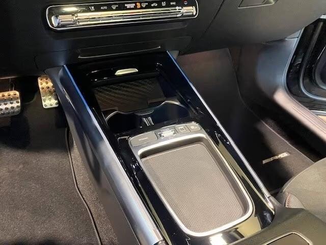 Mercedes-Benz GLA*200d*AMG-LINE*PREMIUM*PLUS*AMG-NIGHT*19"*TETTO*SOUND*AMBIENT-LIGHT*