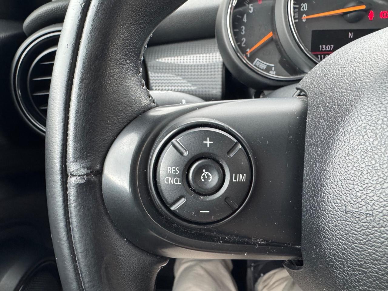 Mini 1.5 Cooper D 116 Cv 5 porte Neopatentati