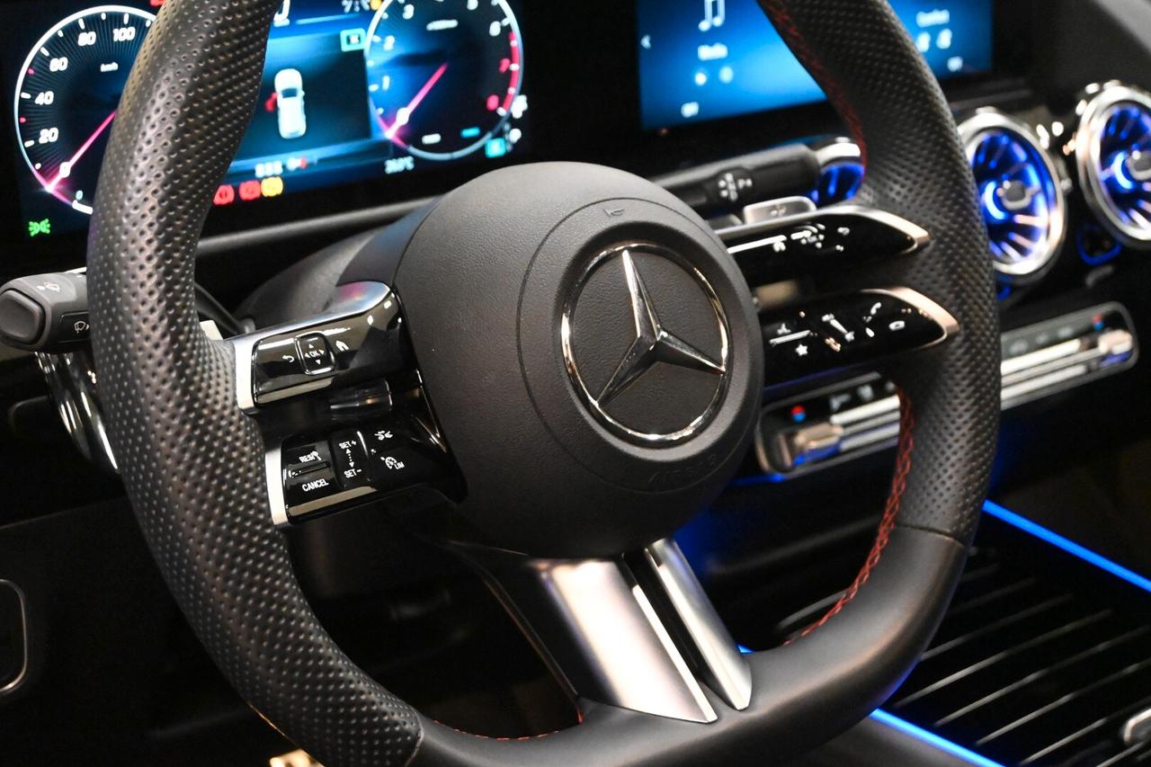 MERCEDES GLA (H247) GLA 200 Automatic ...