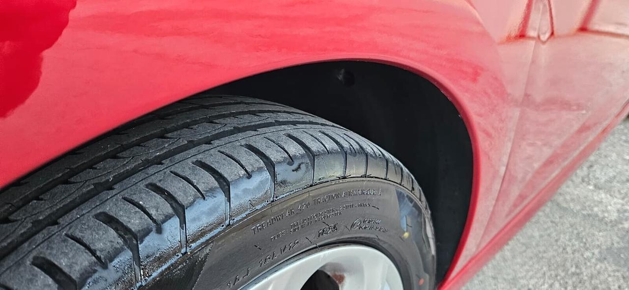 Citroen C3 1.6 HDi 90 cv Exclusive
