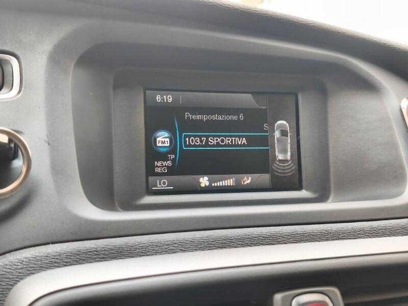 VOLVO V40 (2012-2020) V40 D2 Kinetic