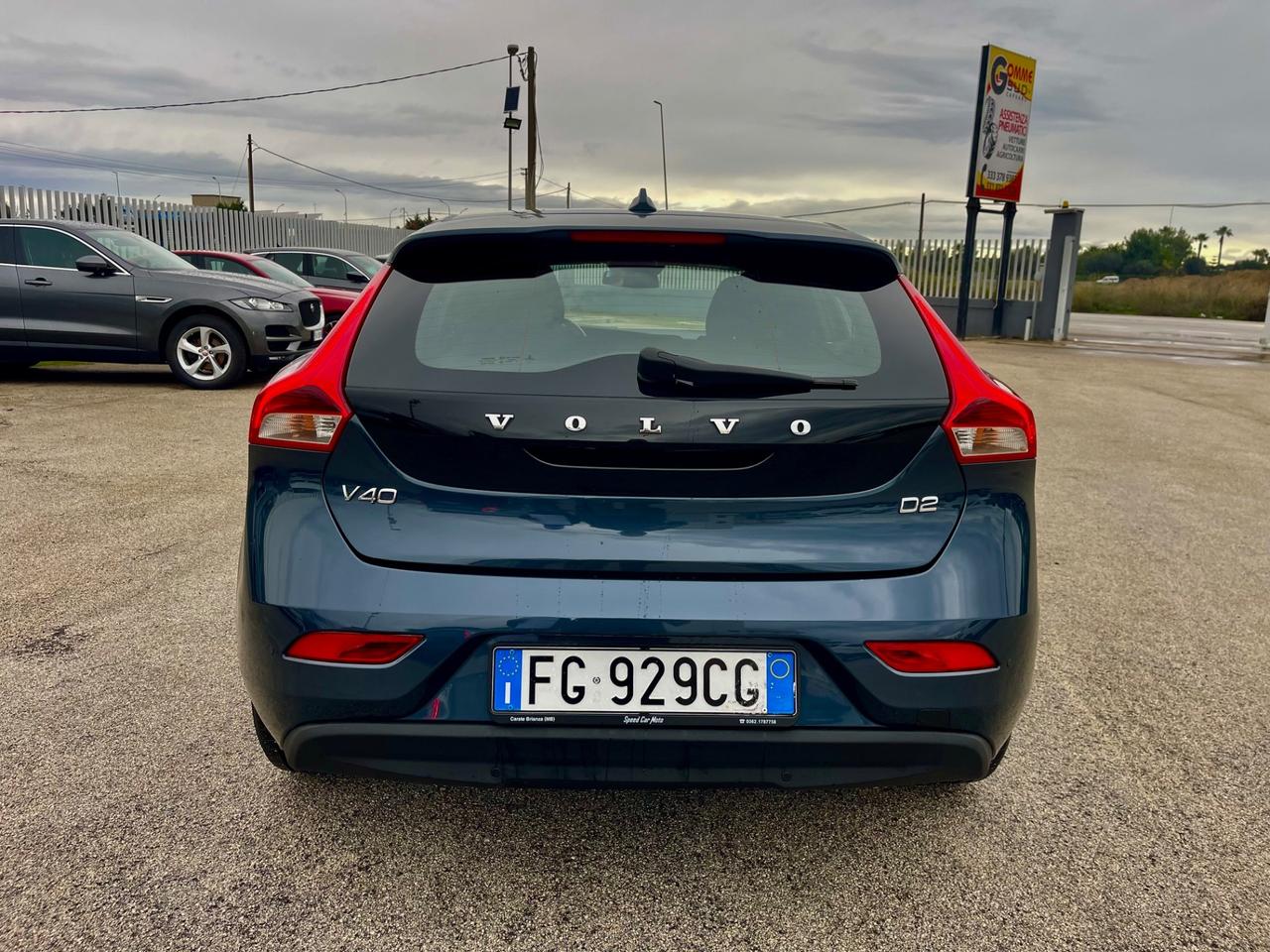 VOLVO V40 2.0D D2 120CV MANUALE FULL NAVI MY16