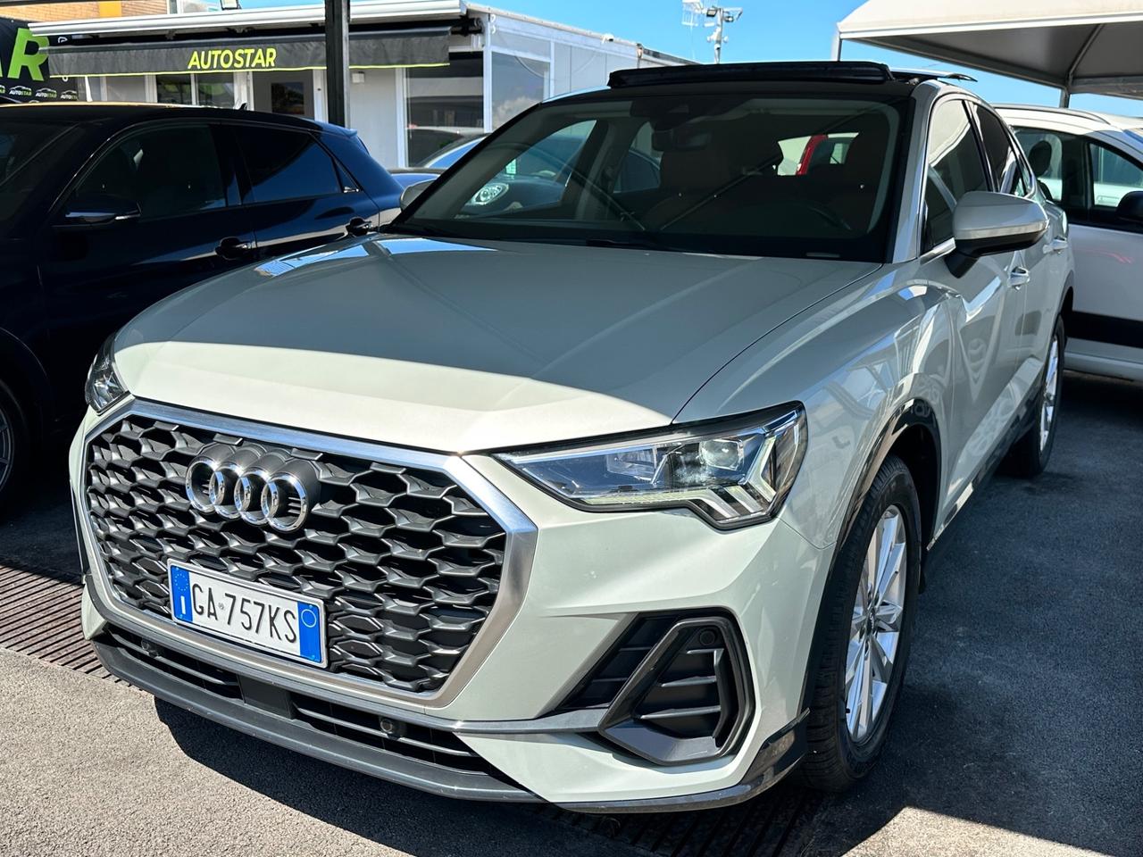Audi Q3 SPORTBACK Tetto apribile 2020