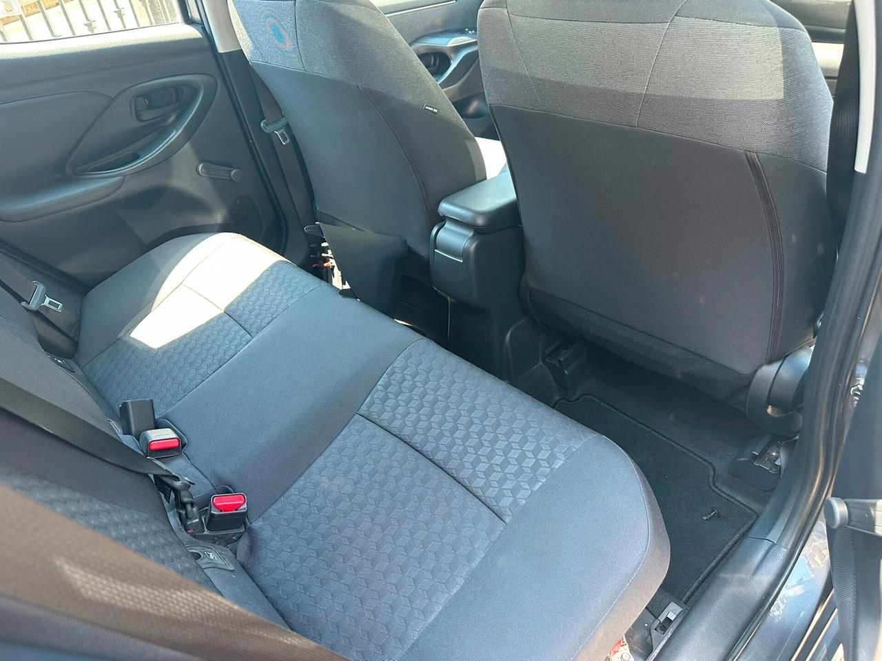 Toyota Yaris 1.5 Hybrid 5 porte Business
