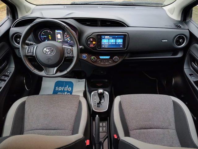 TOYOTA Yaris 1.5 Hybrid 5 porte Trend "NEOPATENTATI"