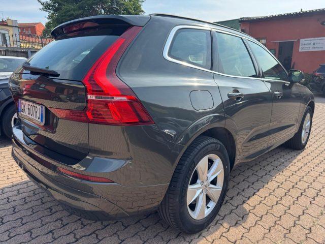 VOLVO XC60 B4 Geartronic Momentum Pro