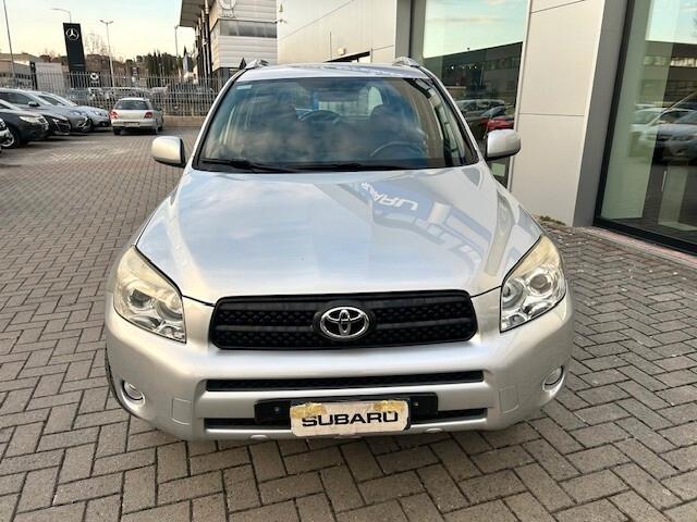 Toyota RAV 4 RAV4 2.2 D-4D 136 CV DPF Sol