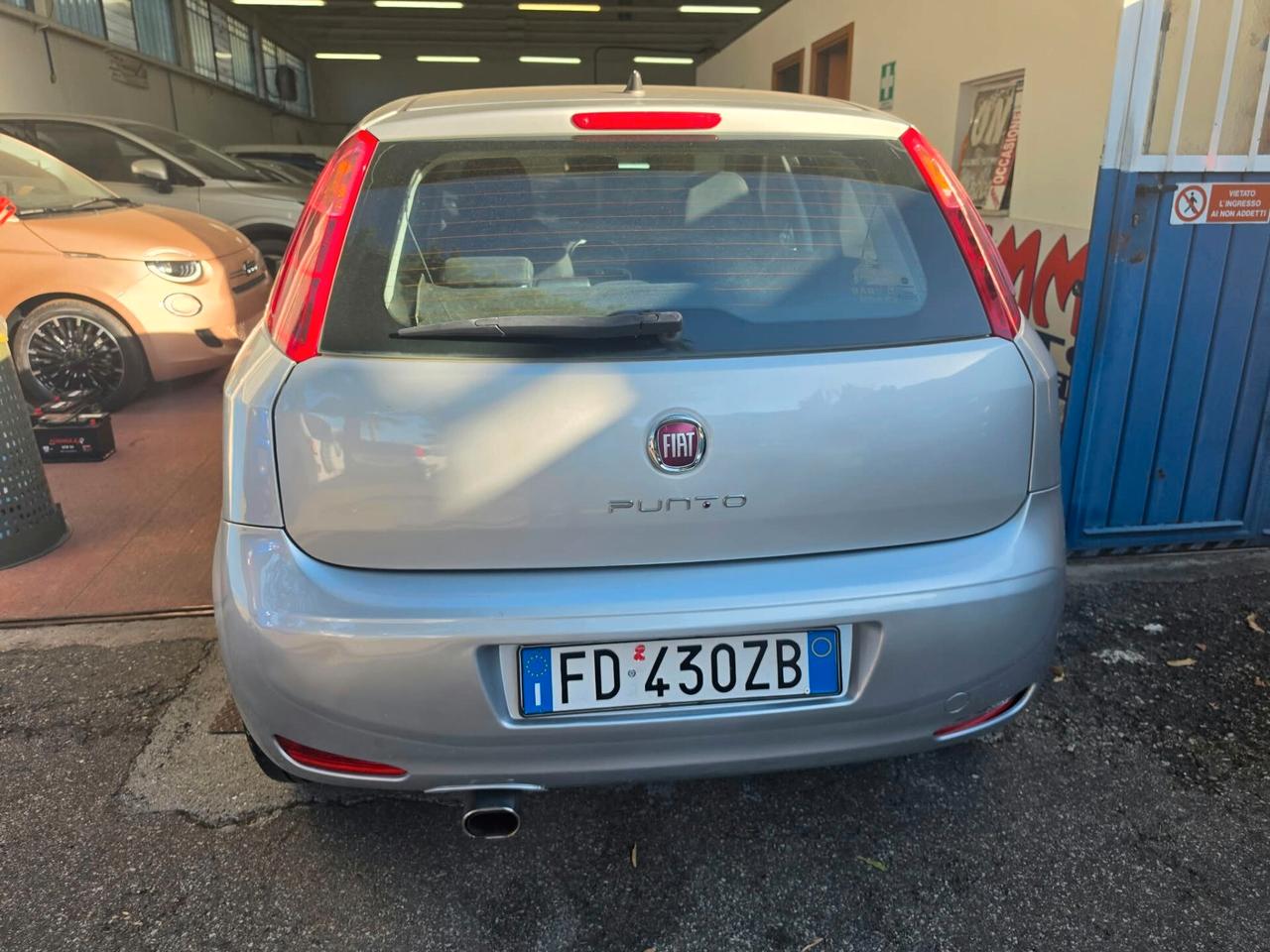 Fiat Punto 1.2 8V 5 porte Lounge rate da 99,00