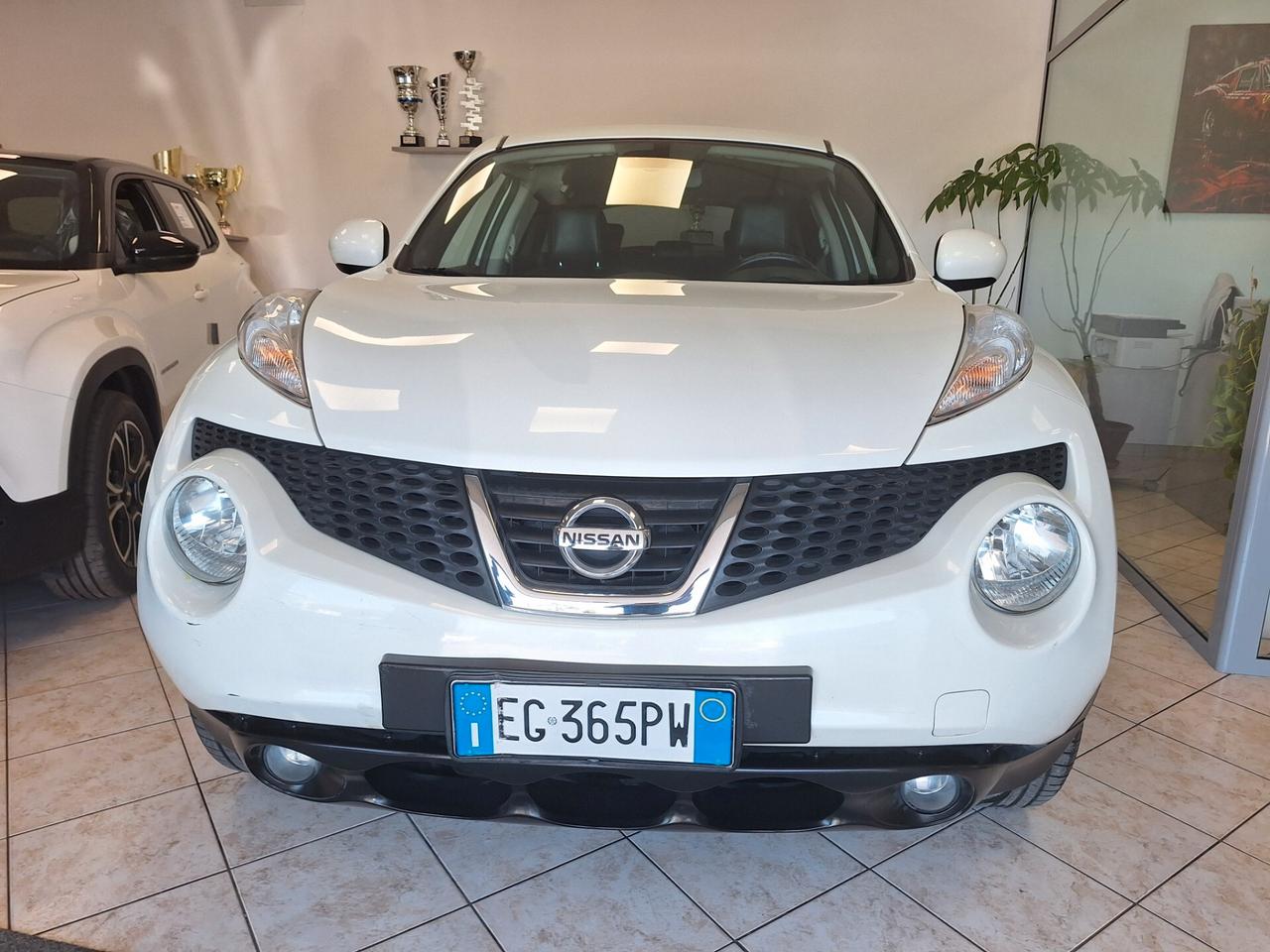Nissan Juke 1.6 DIG-T 190 MCVT 4WD Tekna