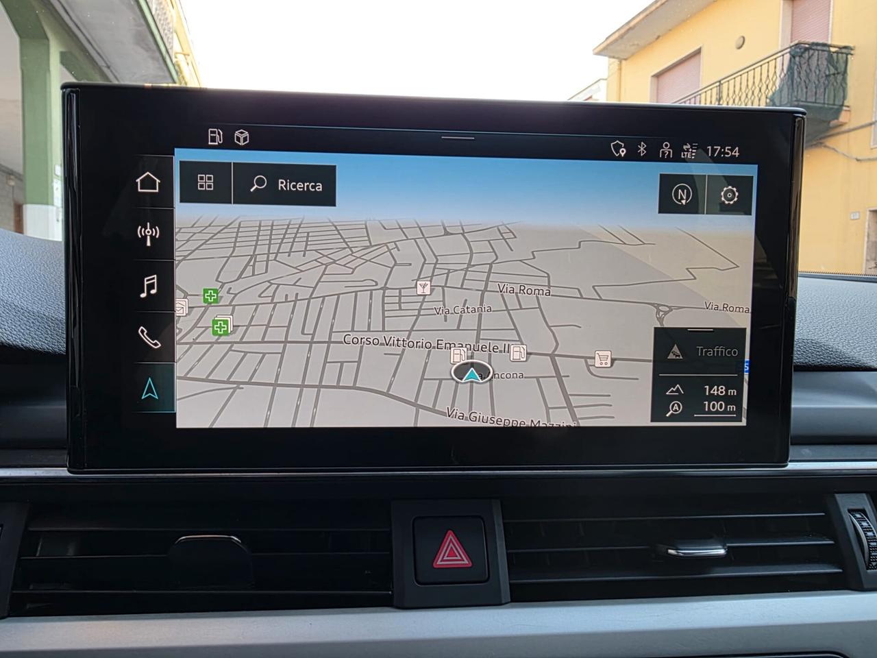 Audi A4 Avant 30 TDI/136 CV S tronic Business+Cerchi 18+Fari Led..