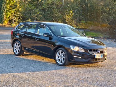 Volvo V60 D4 Geartronic R-design 2012-E5B Automatico