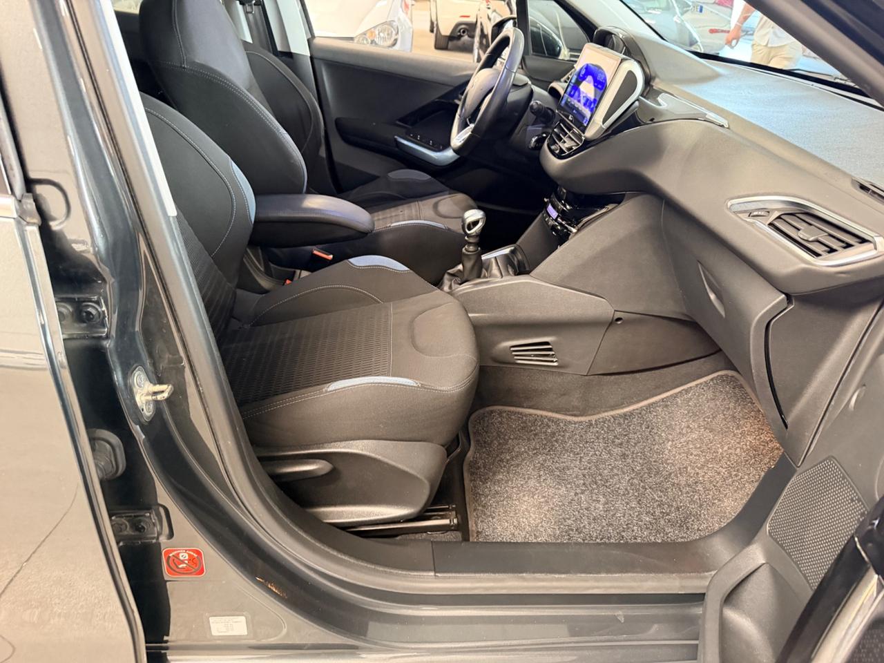 Peugeot 208 1.6 e-HDi 115 CV Stop&Start 5 porte Allure