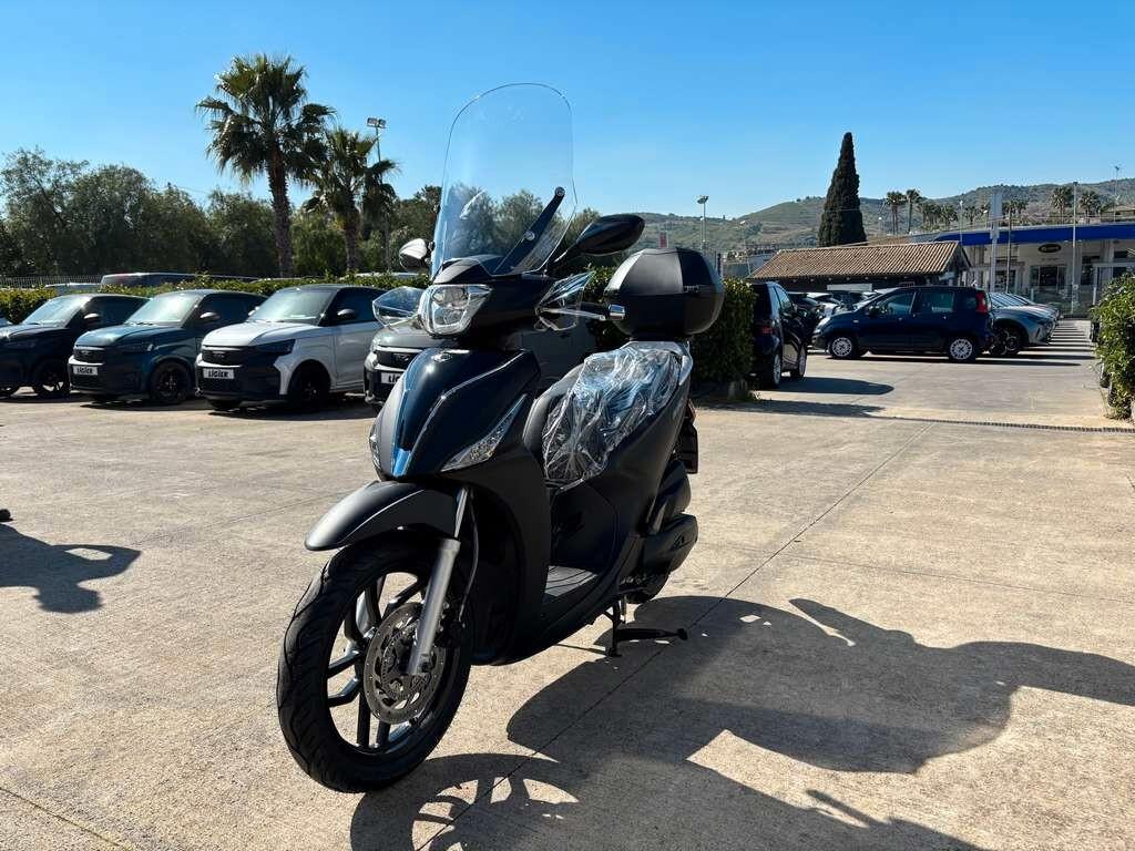 Kymco People S 125 Nuovo pronto consegna Tuo a solo28 Euro al mese