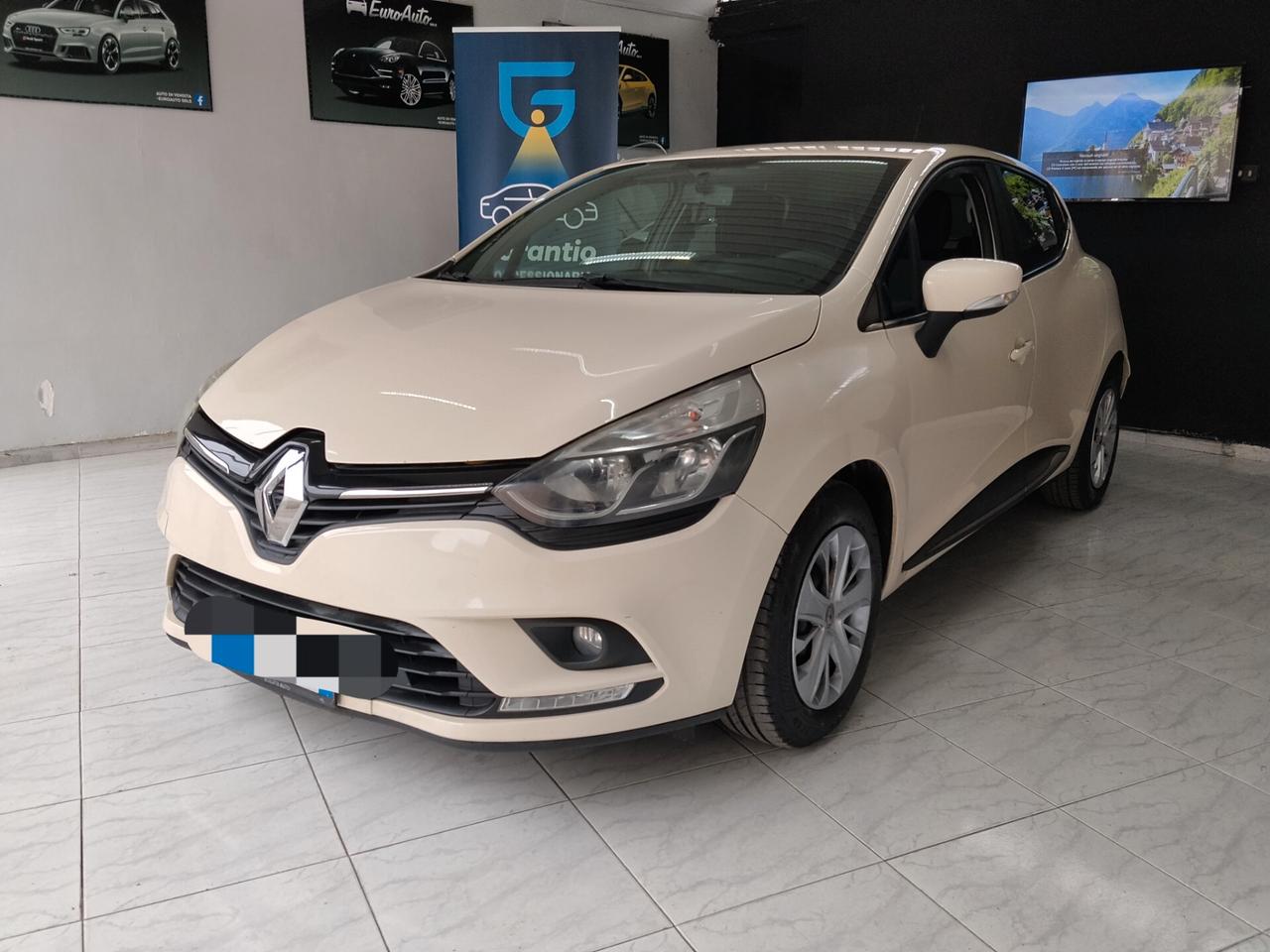 Renault Clio 1.5 diesel 2017 CON GARANZIA