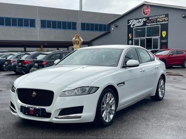 Jaguar XF 2.0 D 180 CV AWD aut. Prestige