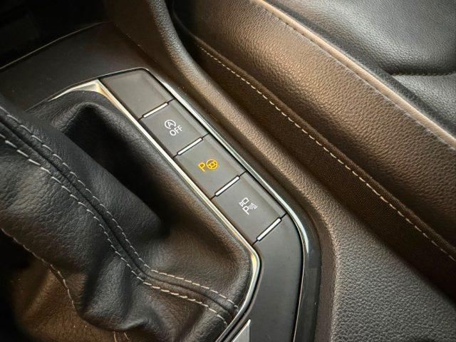 VOLKSWAGEN Tiguan 2.0 TDI DSG 4MOTION R-Line //TETTO//PELLE/LED
