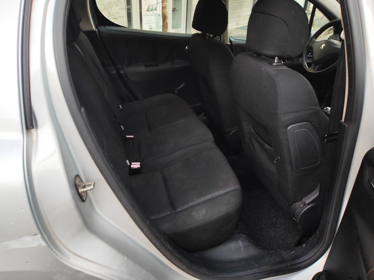 PEUGEOT 207 1.4 BENZINA METANO CV88 KW65 XS