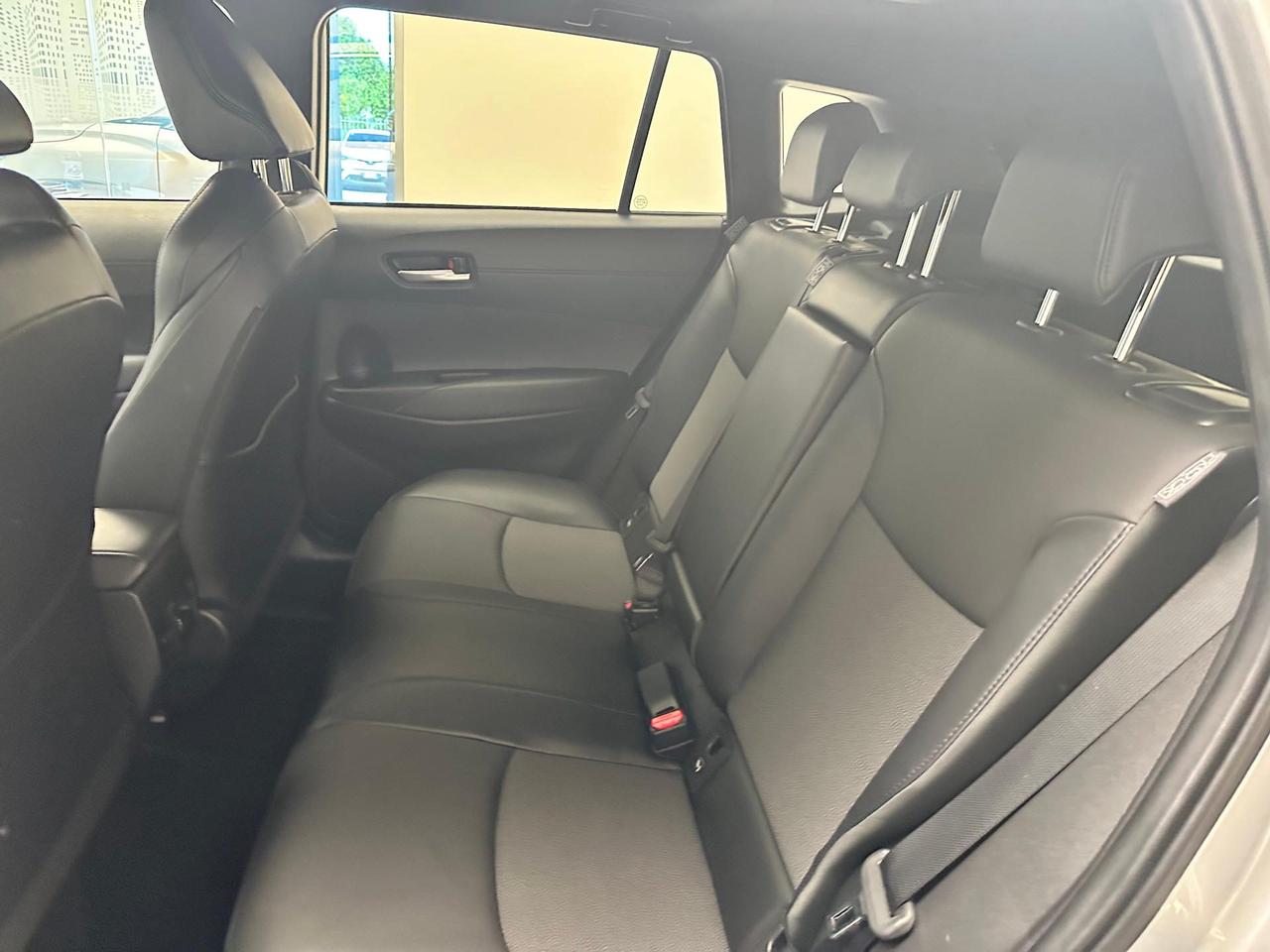 Toyota Corolla Cross 2.0h Lounge Light 2wd 197cv