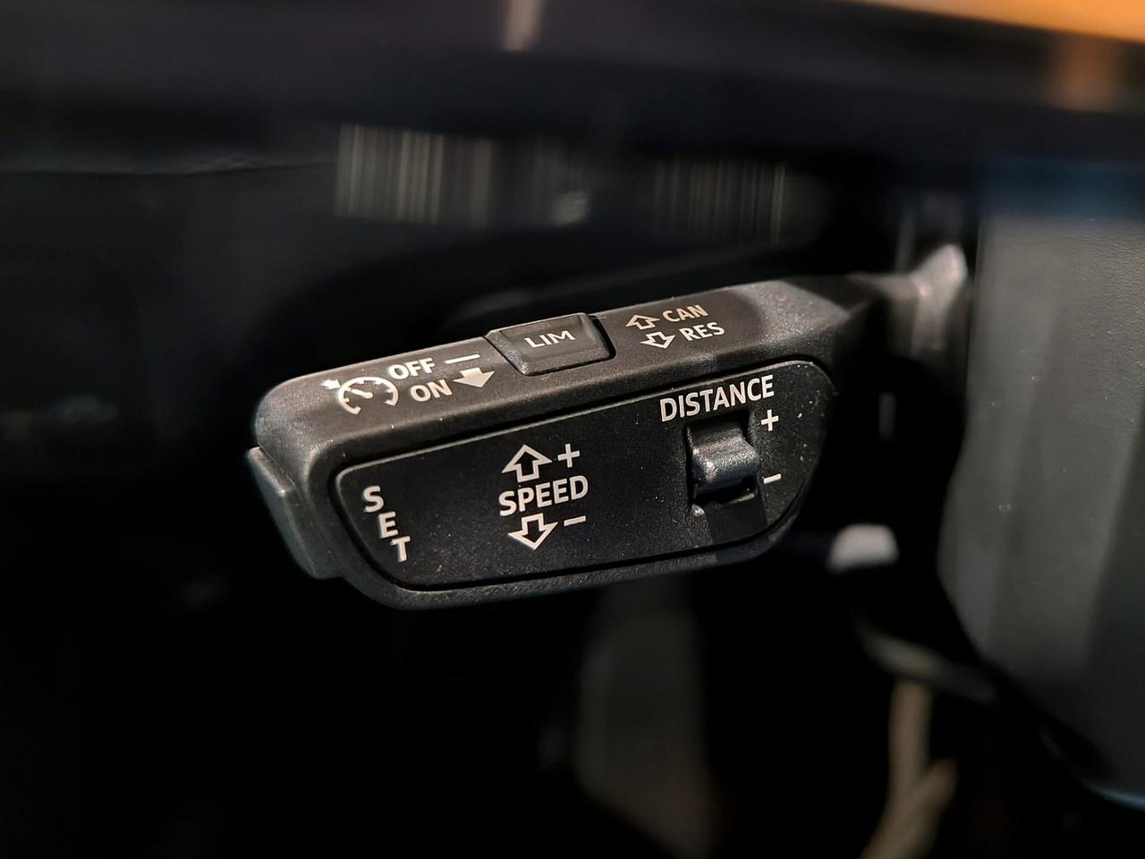 Audi Q2 30 TDI S tronic Business