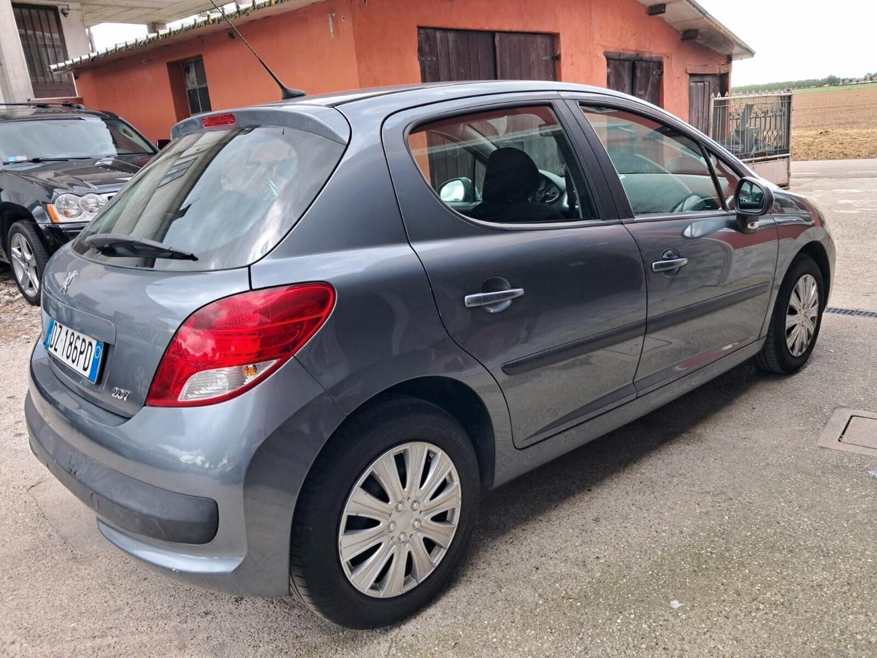 Peugeot 207 1.4 8V 75CV 5p. Energie Sport ECO GPL
