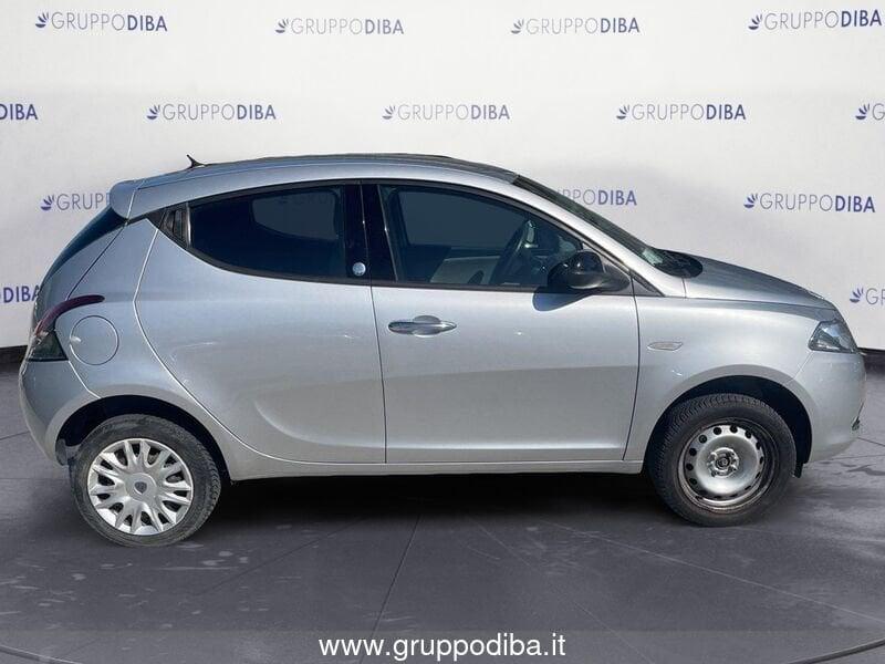 Lancia Ypsilon III 2011 Benzina 0.9 t.air Gold ecochic metano 80cv