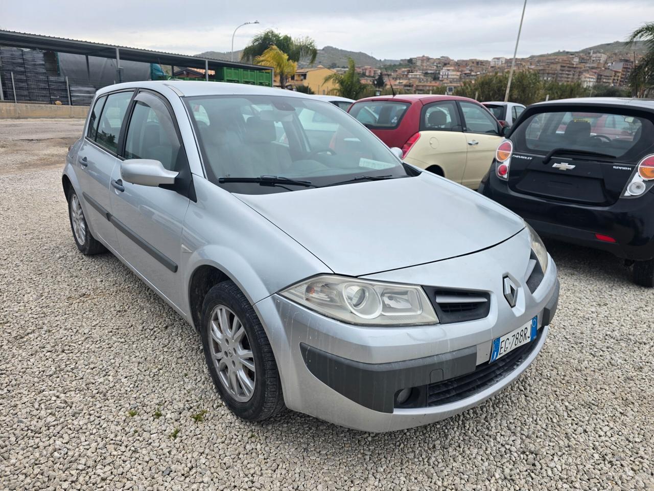 Renault Megane megan