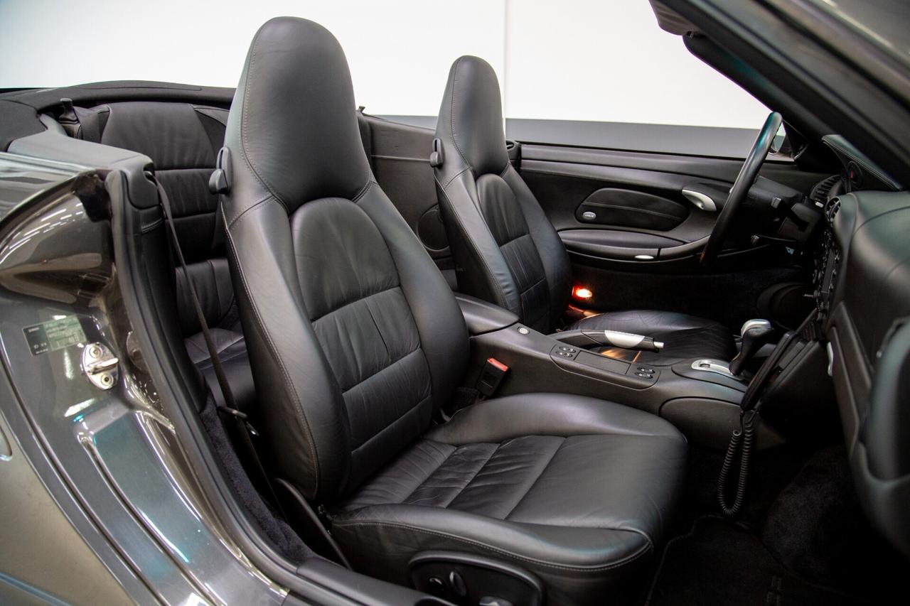 Porsche 911 Turbo cat Cabriolet