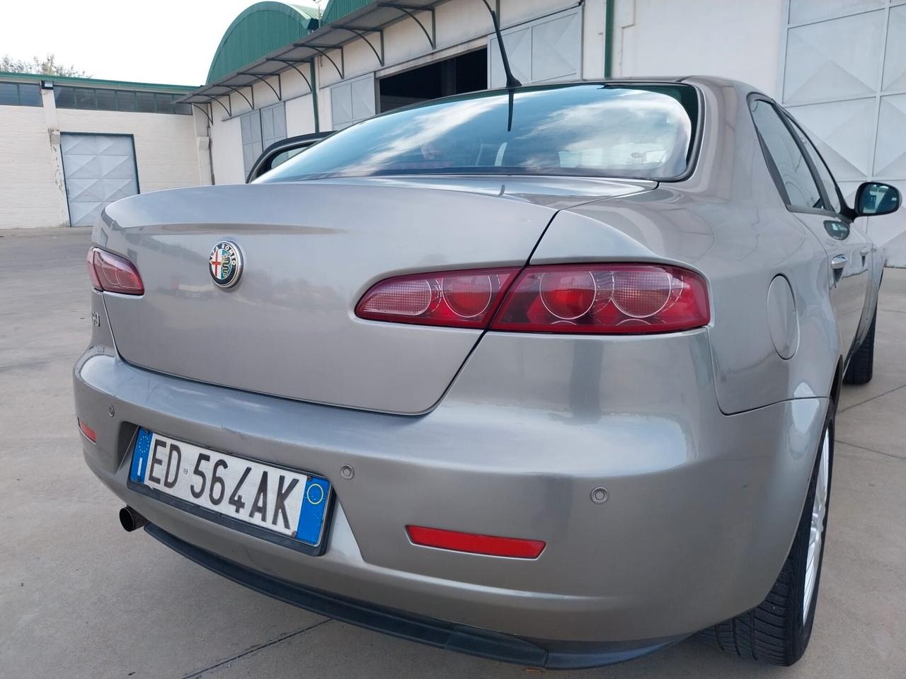 Alfa Romeo 159 Alfa Romeo Alfa 159 1.9 JTD JTDM Distinctive