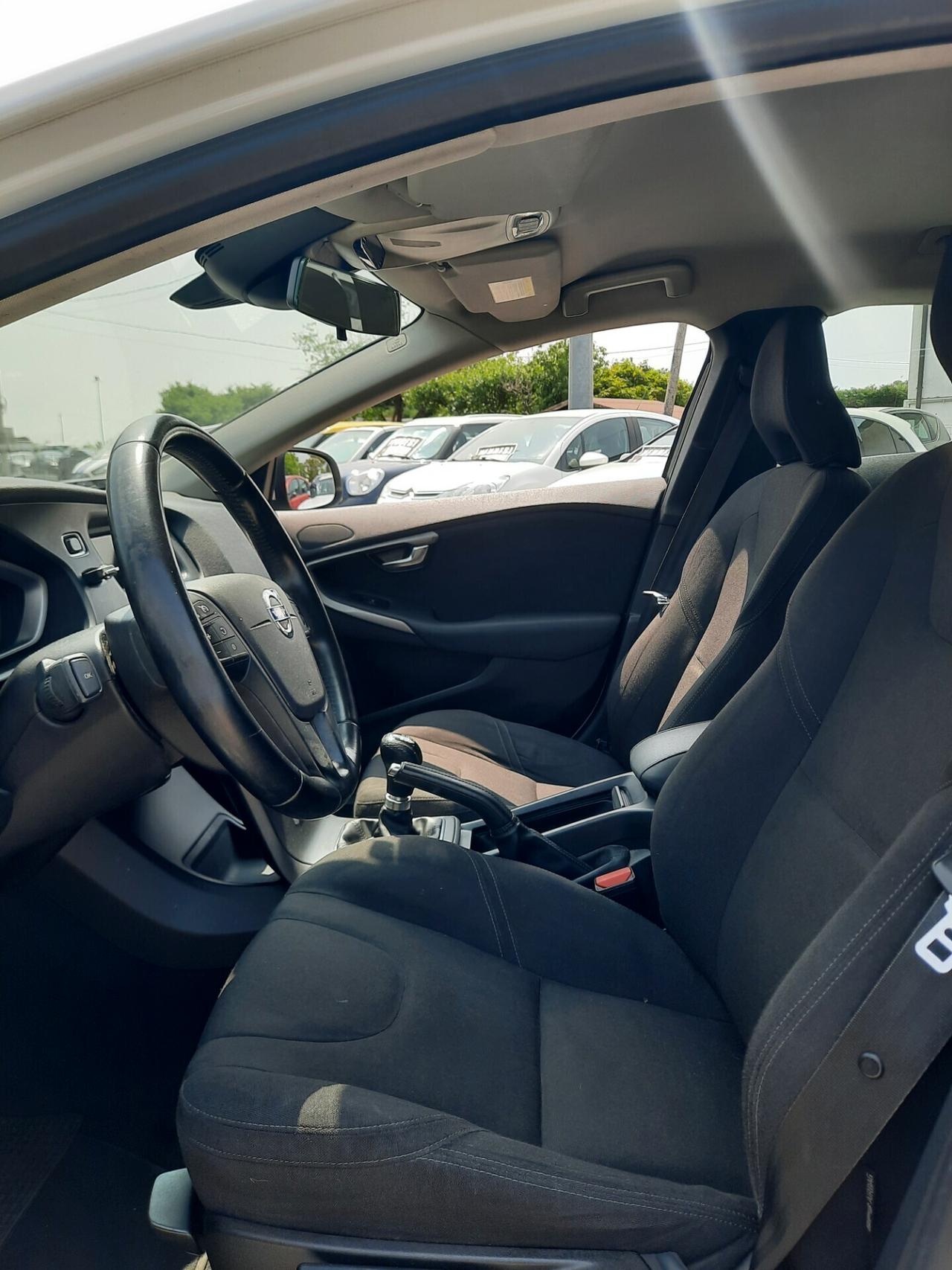 Volvo V40 D2 1.6 Momentum