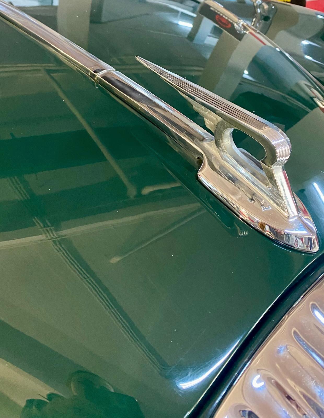 Daimler 250-V8 (Automatic)