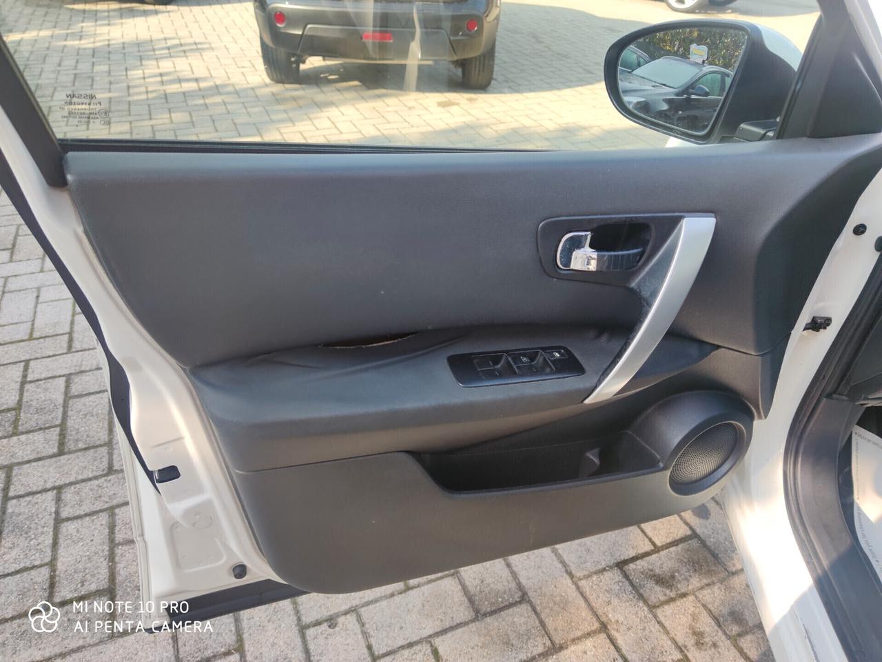 Nissan Qashqai / 2.0, 140CV /BENZ.