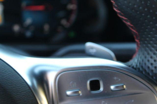 MERCEDES-BENZ B 180 d Automatic Premium