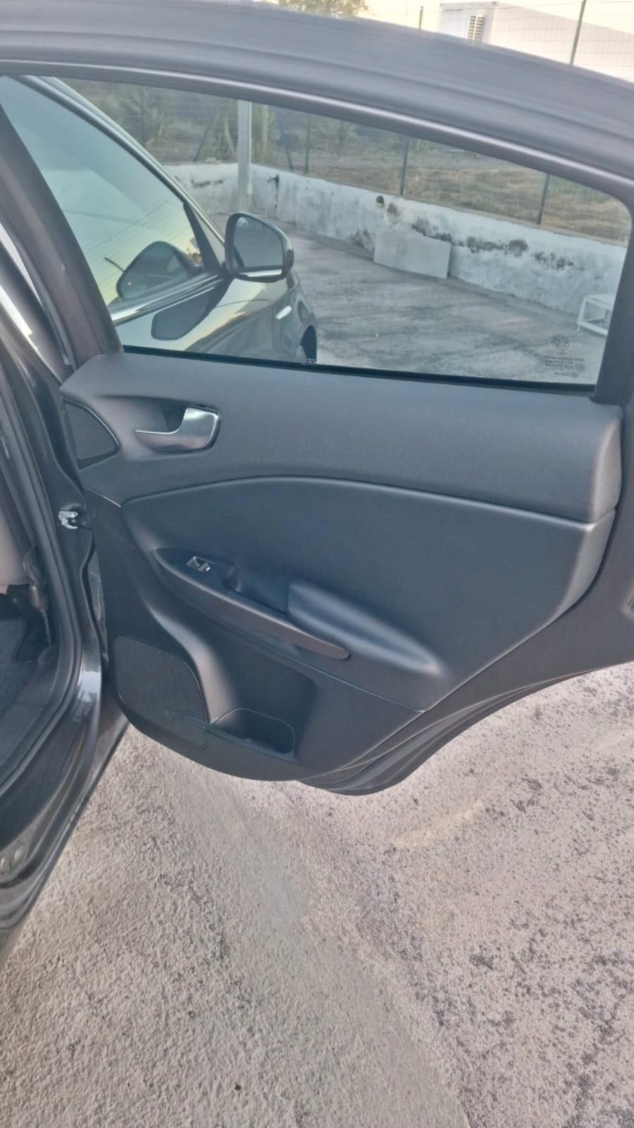 Alfa Romeo Giulietta 1.6 JTDm-2 105 CV Exclusive