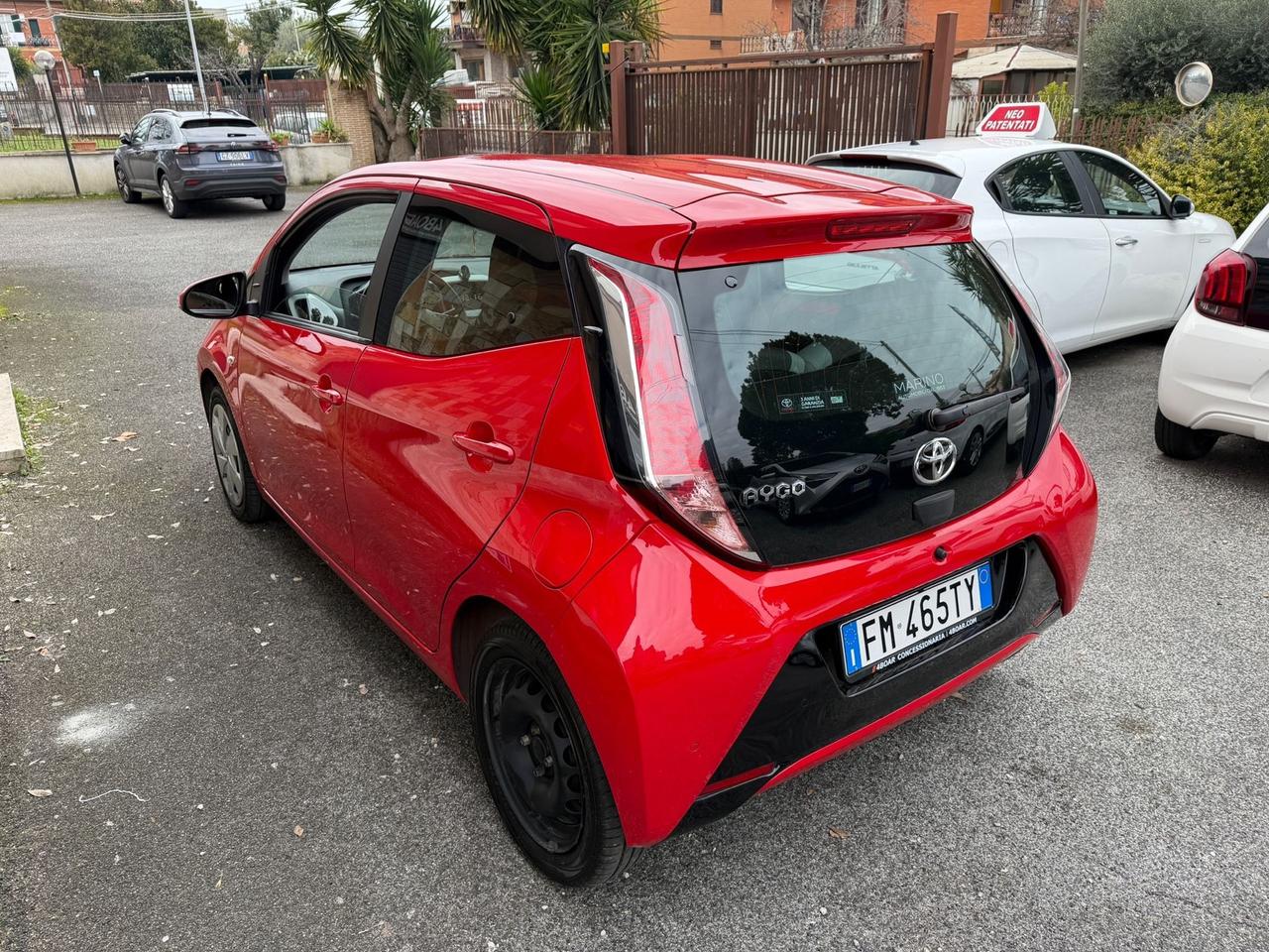 Toyota Aygo 1.0 VVT-i 69 CV 5 porte x-play