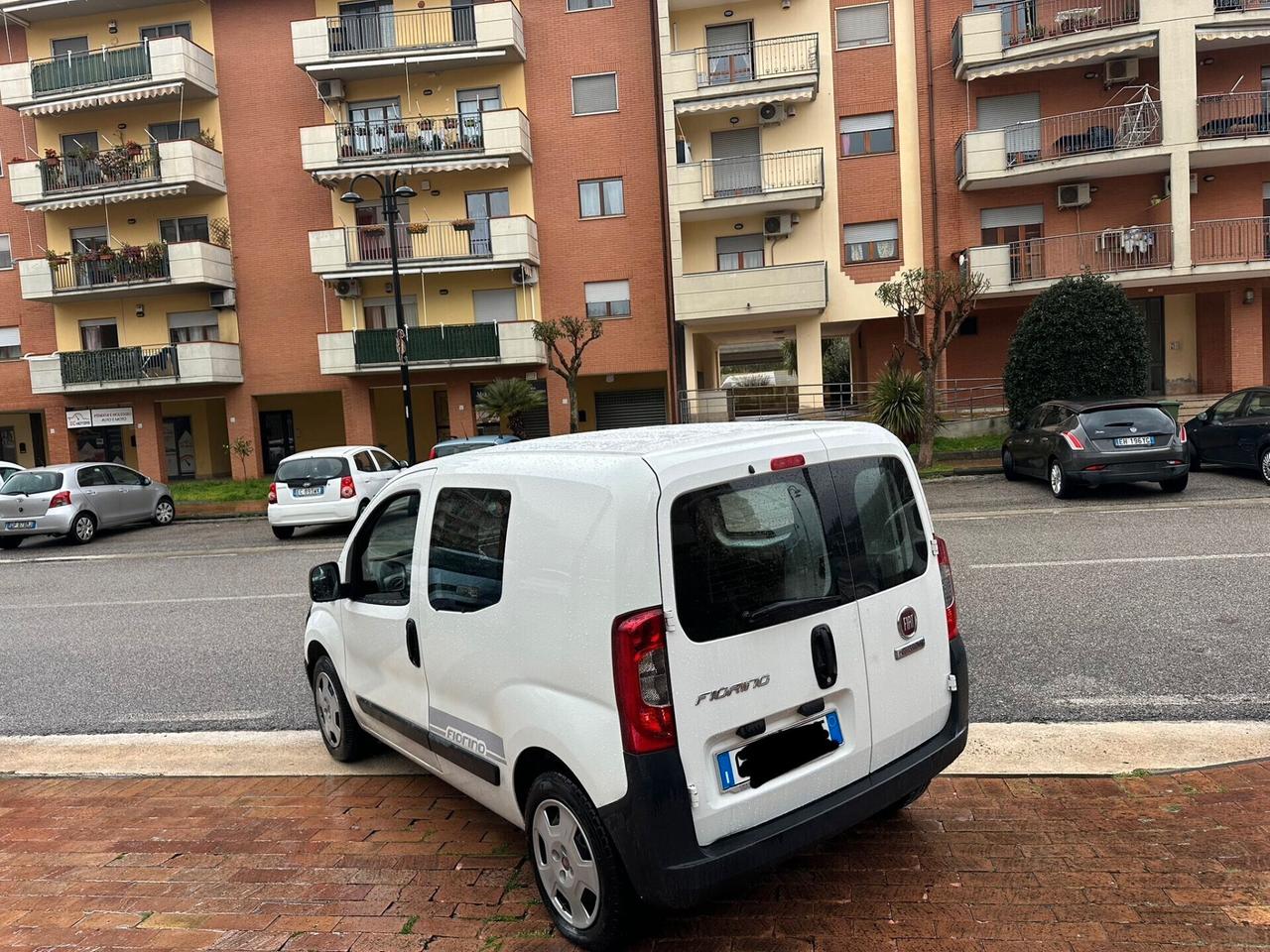 Fiat Fiorino 1.3 MJT 95CV VETRATO N1