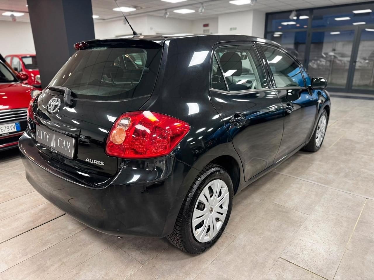Toyota Auris 1.4 D-4D 5 porte