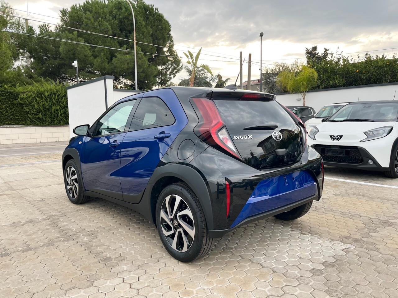 Toyota Aygo X 1.0 VVT-i 72 CV 5 porte Trend Km0
