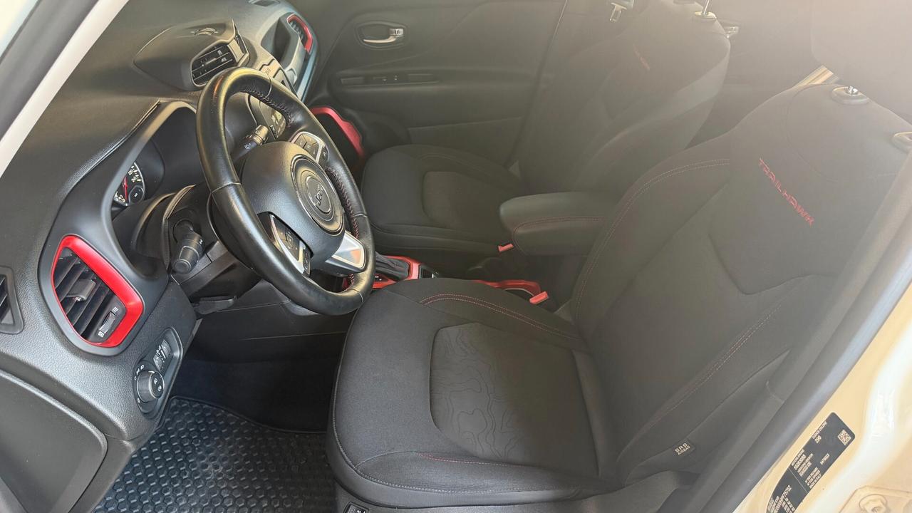 Jeep Renegade 2.0 Mjt 170CV 4WD Active Drive Low Trailhawk