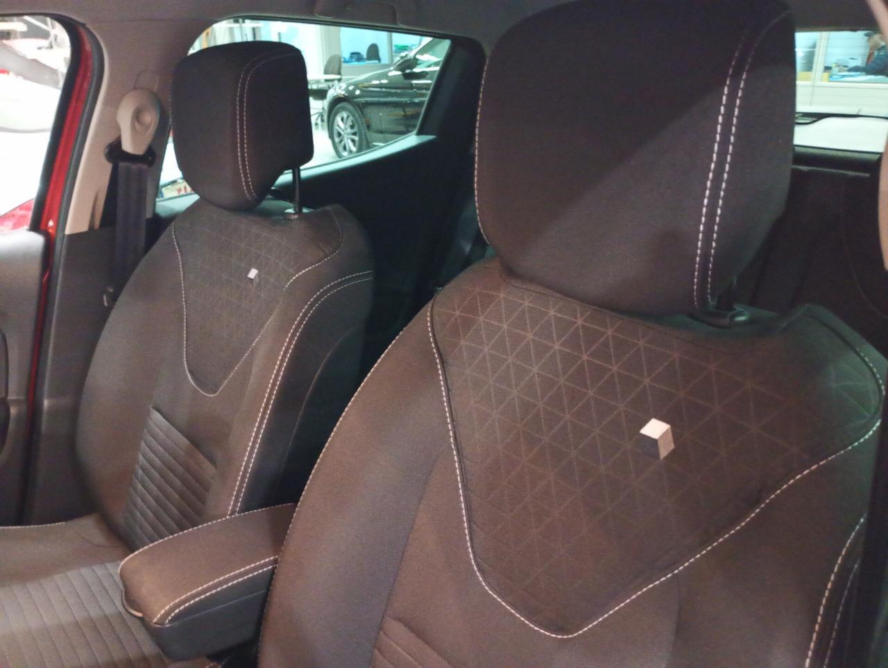 Renault Clio TCe 12V 90CV Start&Stop 5 porte Limited - Neopatentati