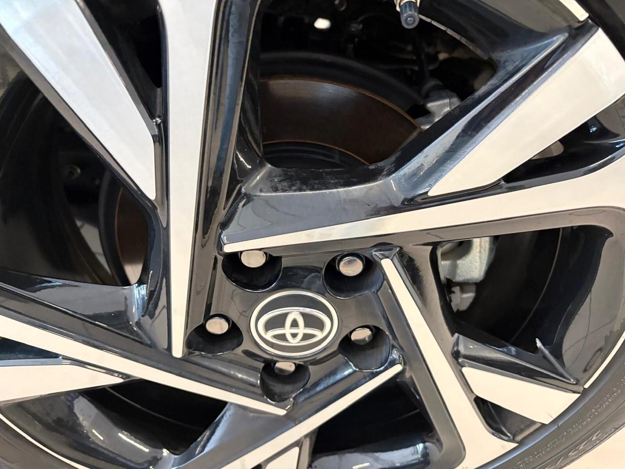 Toyota C-HR TREND 2.0 Hybrid E-CVT 50000 KM