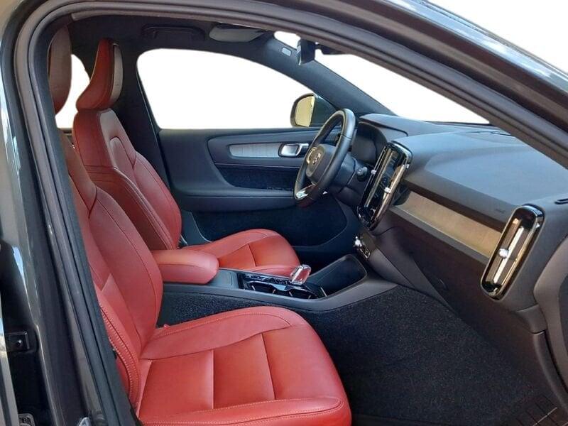 Volvo XC40 D4 190 CV AWD Automatica NAVI LED Inscription