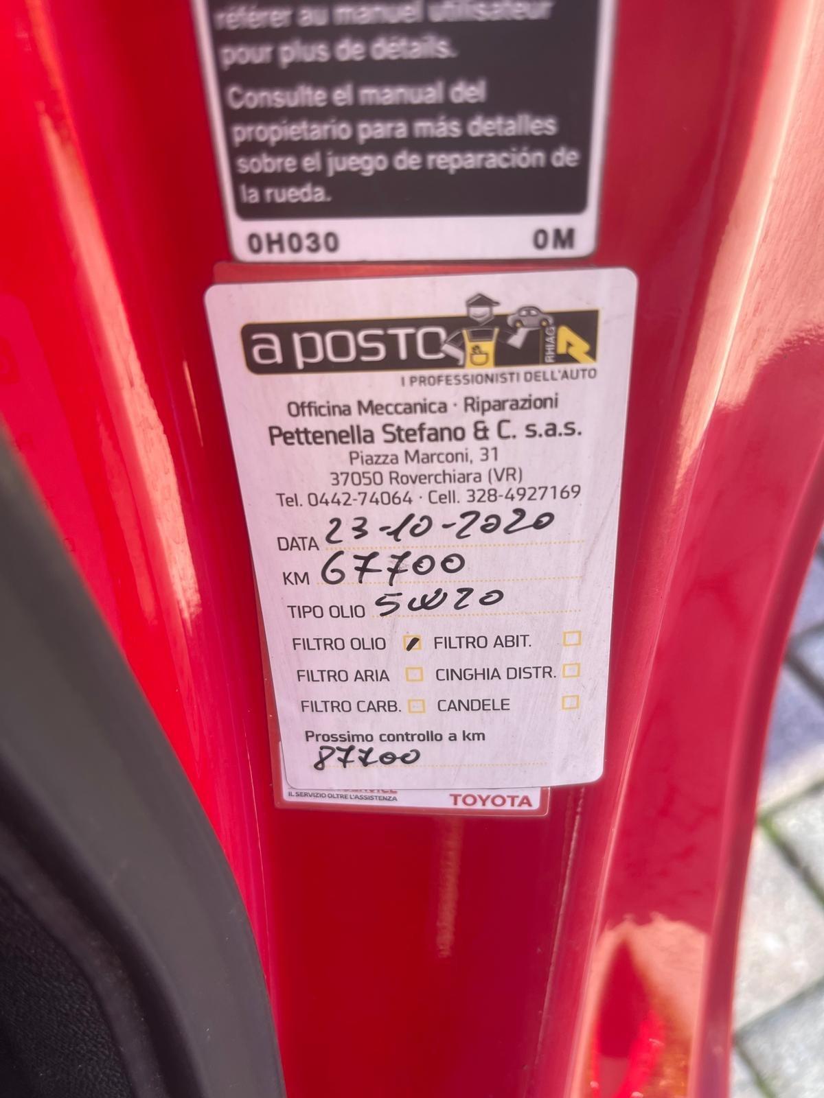 Toyota Aygo 1.0 VVT-i 69 CV 3 porte x-clusiv