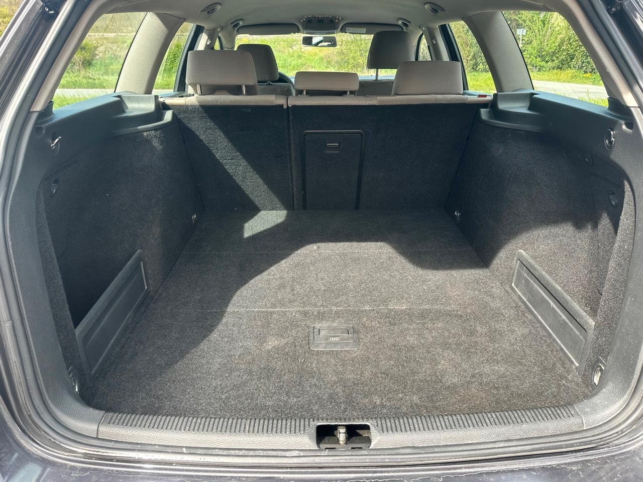 Volkswagen Passat 2.0 TDI DPF Var. Comfortline