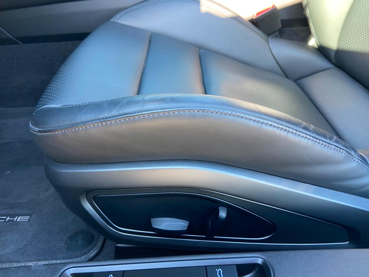 Porsche 911 992 Carrera Coupe 3.0 4S auto